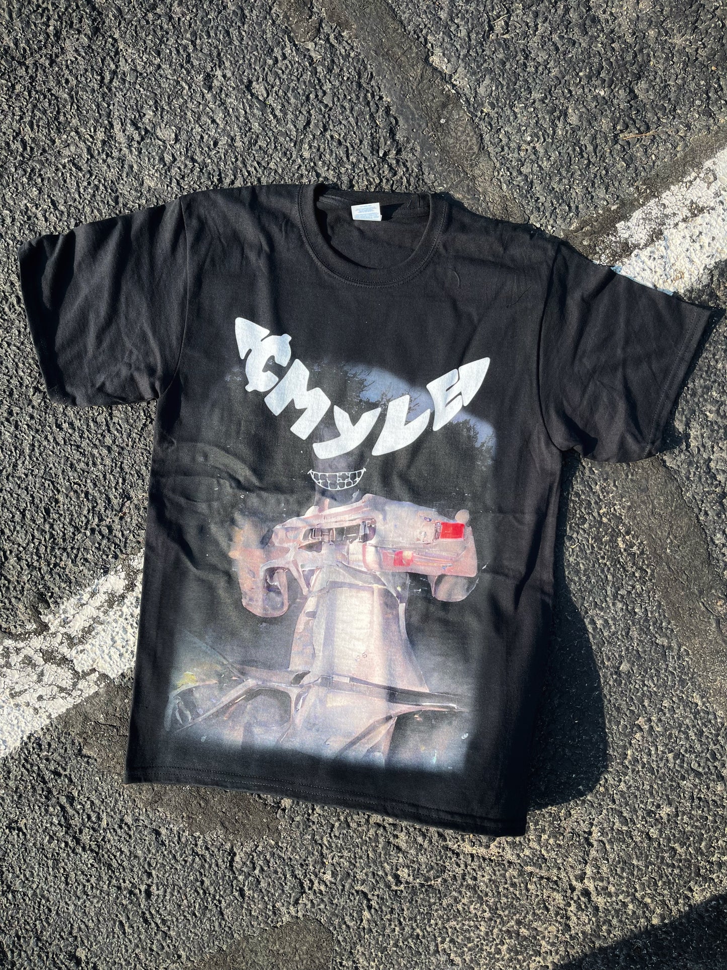 Abstract Tee